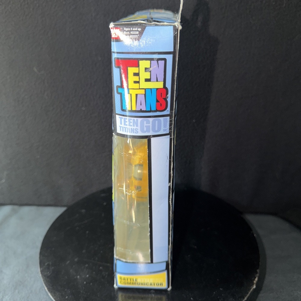 Bandai Teen Titans Battle Communicator Electronic Game Play New/Sealed - Picture 2 of 15